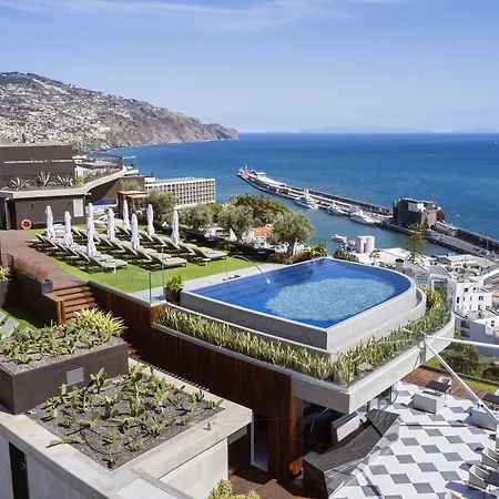 Ξενοδοχείο The Reserve - Within Savoy Palace - The Leading Of The World