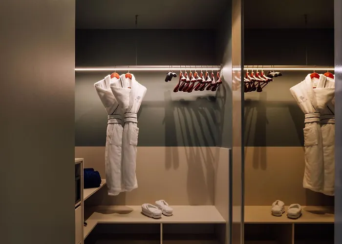 The Reserve - Within Savoy Palace - The Leading Of The World Hotel