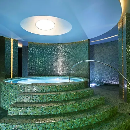 Hotel The Reserve - Within Savoy Palace - The Leading Of The World 5*