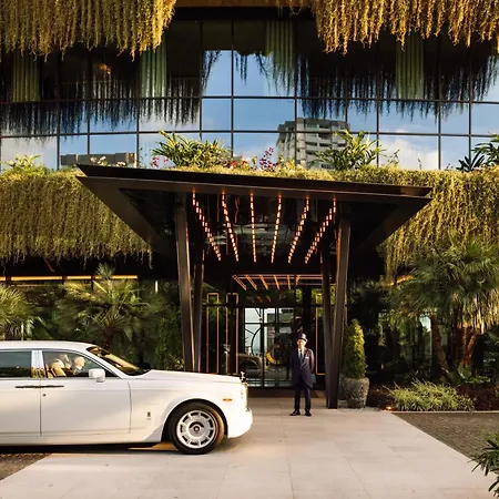 Hotel The Reserve - Within Savoy Palace - The Leading Of The World