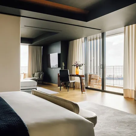 Hotel The Reserve - Within Savoy Palace - The Leading Of The World 5*