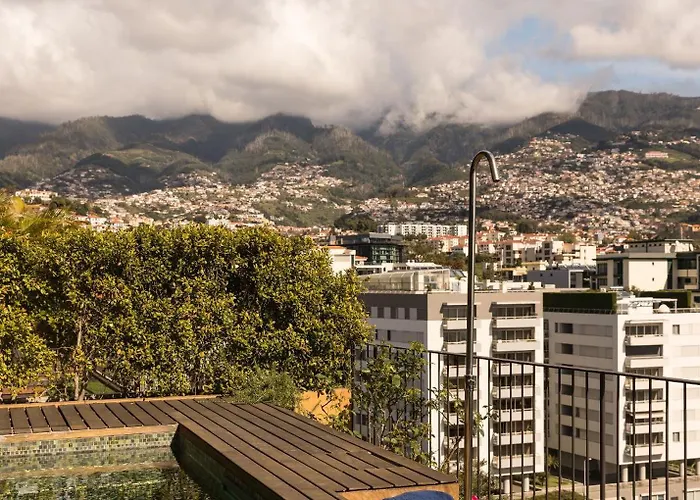 The Reserve - Within Savoy Palace - The Leading Of The World Hotel