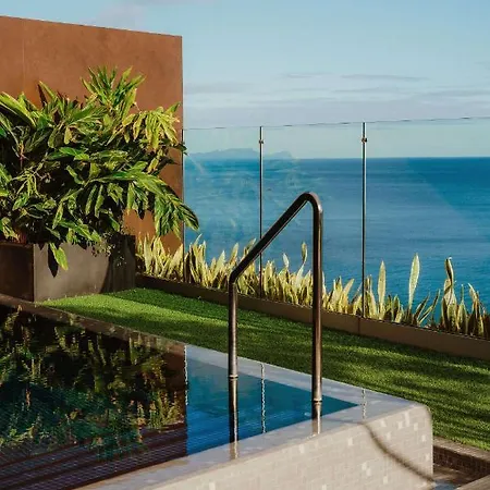 The Reserve - Within Savoy Palace - The Leading Of The World Hotell