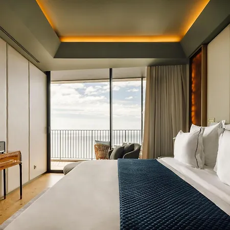 Hotel The Reserve - Within Savoy Palace - The Leading Of The World