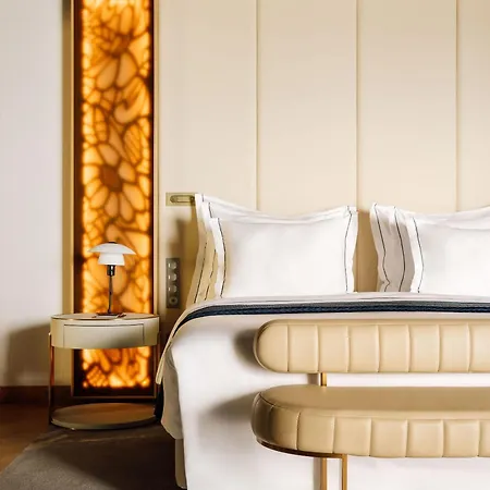 Hotell The Reserve - Within Savoy Palace - The Leading Of The World