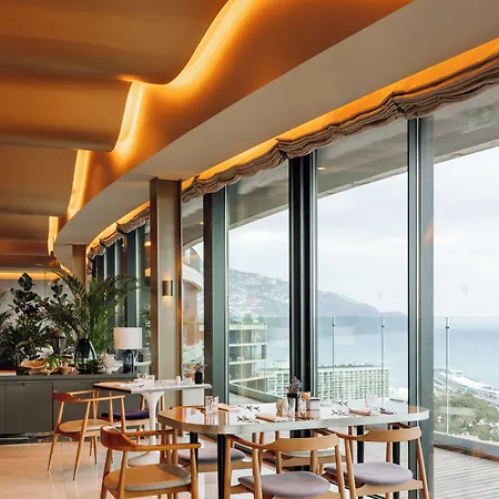 Hotell The Reserve - Within Savoy Palace - The Leading Of The World Funchal (Madeira)
